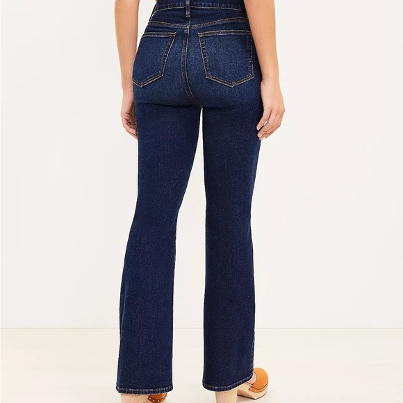Loft Curvy Slim Jeans Size 2 NWT Flare Leg High Rise - Picture 2 of 4